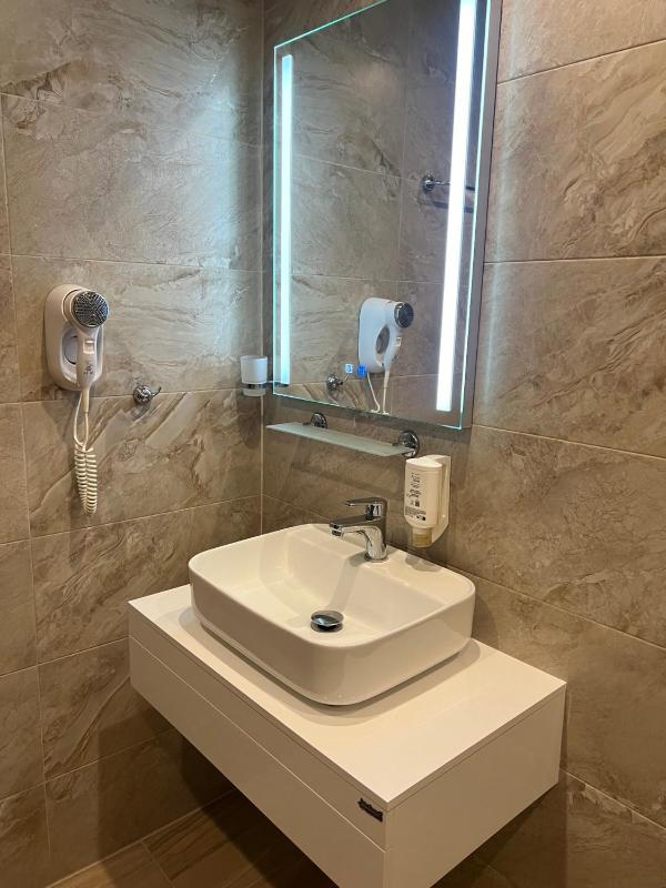 Suite image 2