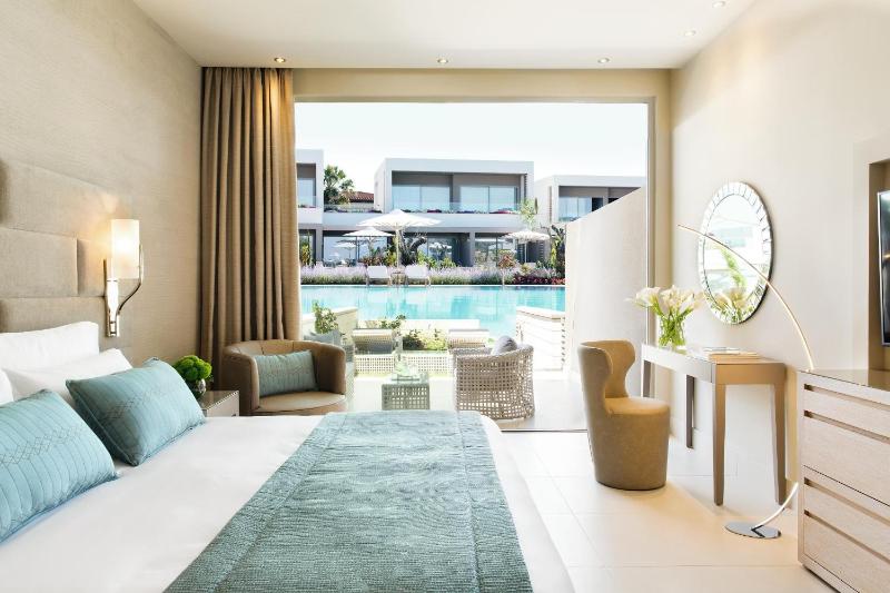 Double Room Private Garden Pool View image 1