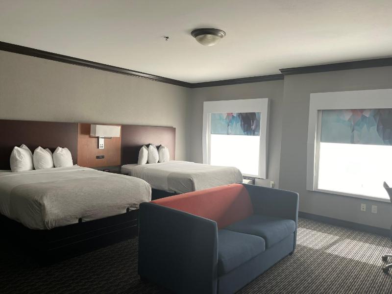 Queen Room with Two Queen Beds and Sofa Bed - Mobility Accessible - Roll-In Shower - Non-Smoking image 2