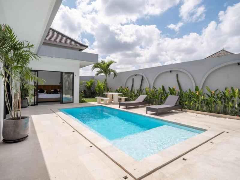 Exclusive new Canggu Villa - image 9