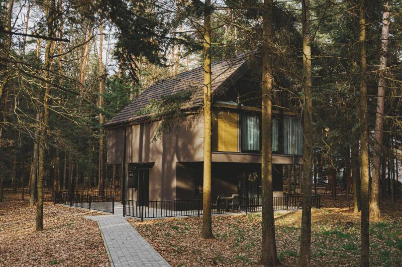 Chalet image 2