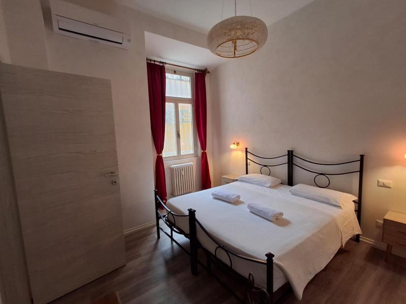 Junior Suite with Garden View image 2