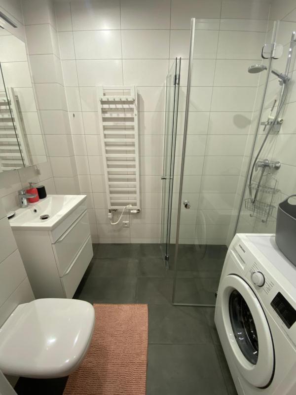 One-Bedroom Premium Apartment image 2