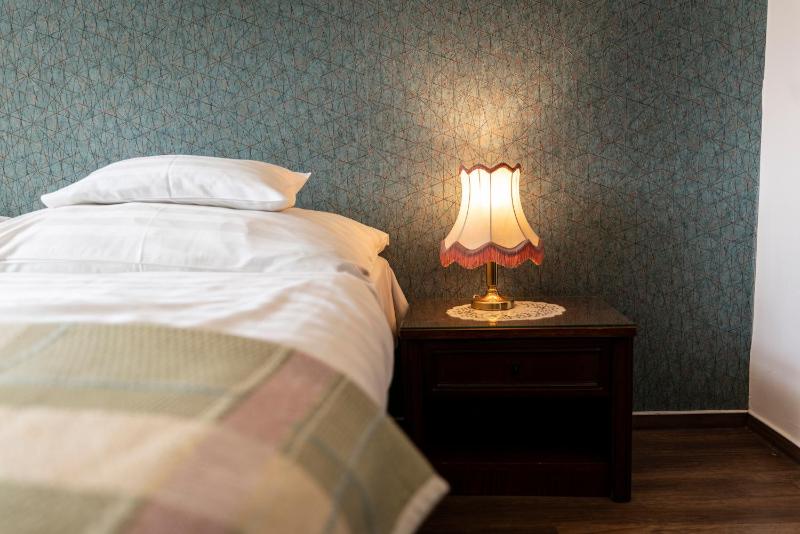 Double or Twin Room image 3