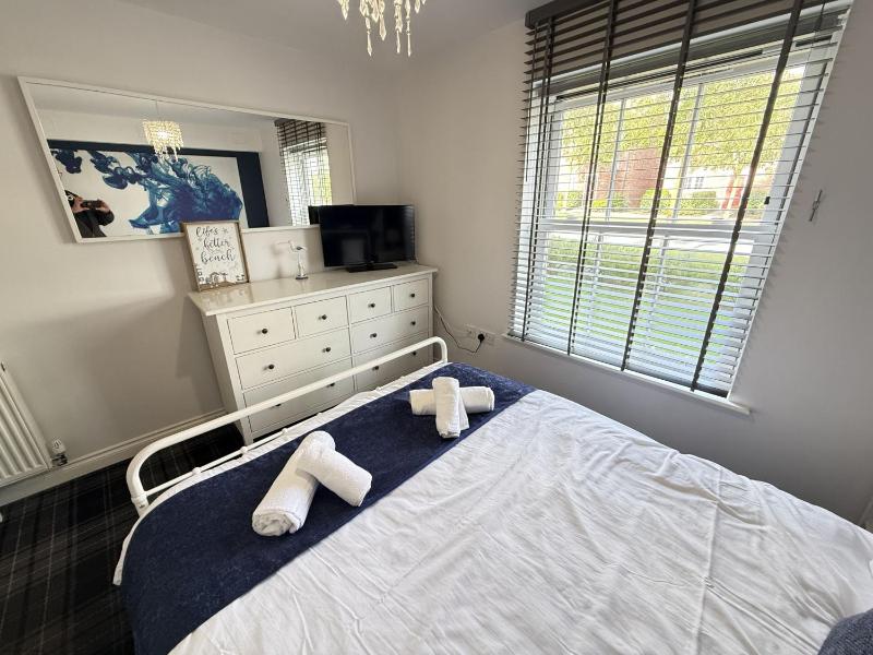 Casa Crusoe - Part of the The Bay Filey Holiday Village with pool gym and direct beach access pub restaurant tennis and meadows walks - image 28