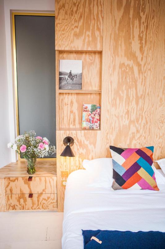 Superior Double or Twin Room with City View image 4