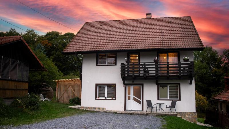 Five-Bedroom House image 1