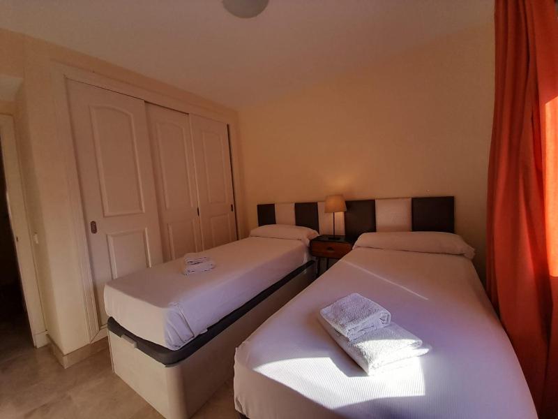 APARTAMENTO DUPLEX con piscinas y MARAVILLOSAS VISTAS AL MAR - image 7