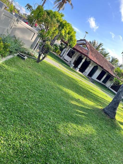 Dona's Villa Coastal House in Pamunugama - image 35