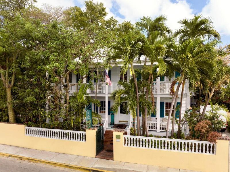 The Gardens Hotel - image 35