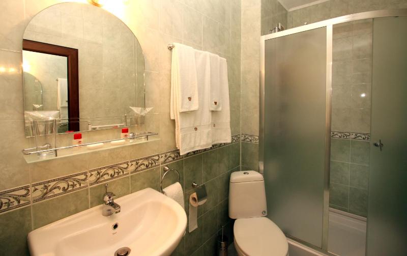 Hotel Alafrangite - image 29