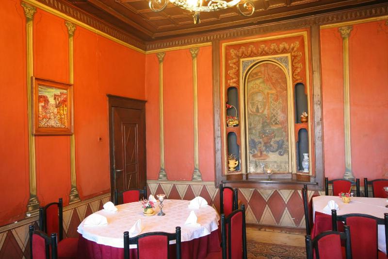Hotel Alafrangite - image 12