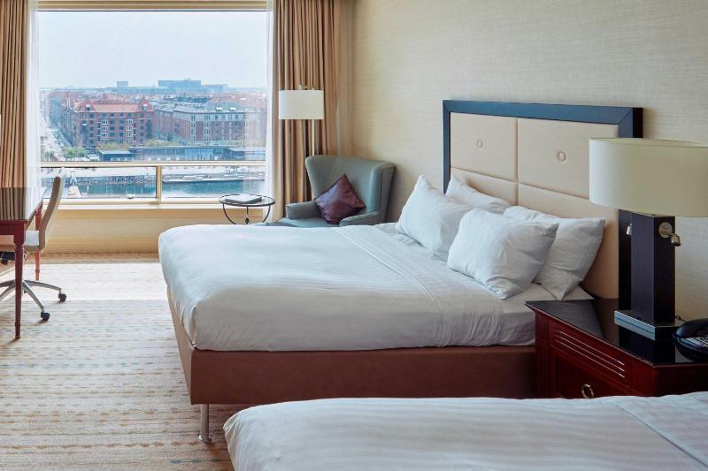 Deluxe Guest room, 2 Double, Water View image 4
