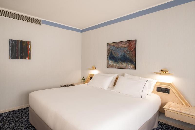 Junior Suite image 3