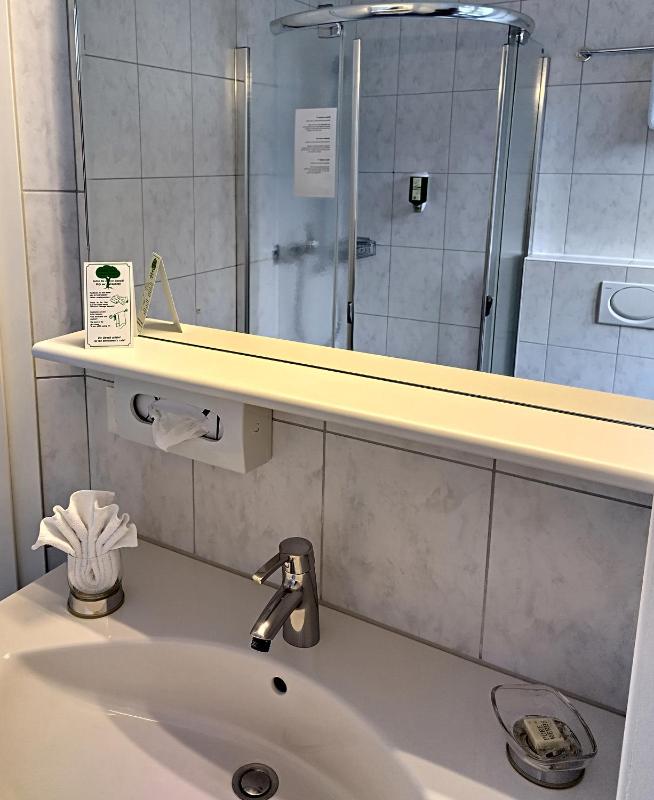 Standard Double Room with Balcony image 3