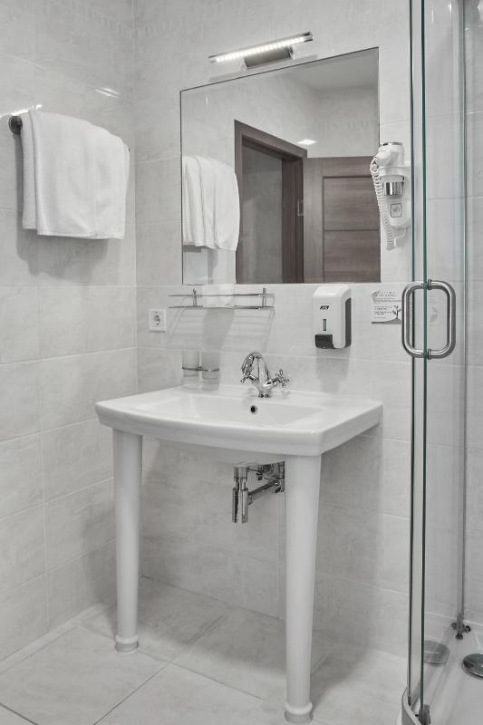 Superior Double Room image 3