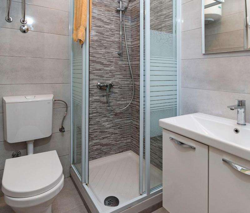 Pleasant Oriana Apartment near the sea-Pula - image 11