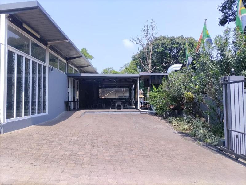 Essenwood Park Hotel - image 13