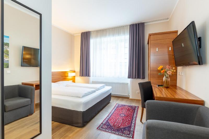 Das Jedermann Boutiquehotel mit Stadtgarten - image 4