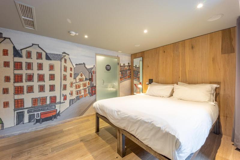 Comfy Twin or Double Room image 2