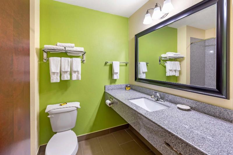 King Room image 2