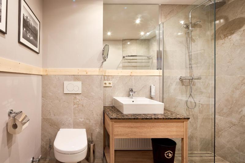 Comfort Two-Bedroom Apartment with Balcony image 2