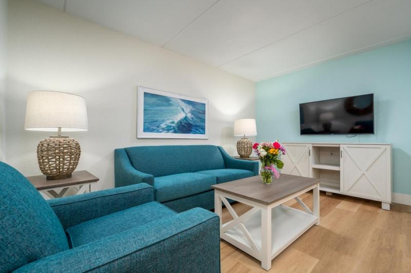 King Suite with Partial Ocean View image 2