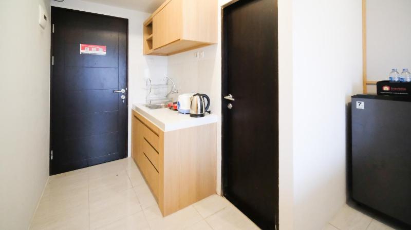 Best Choice and Strategic Location Studio at Apartment Suncity Residence By Travelio - image 9