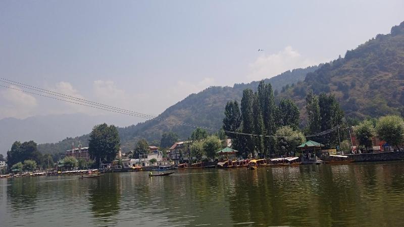 Island homestay in dal lake - image 11