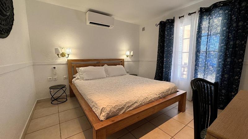 Superior Double or Twin Room image 3