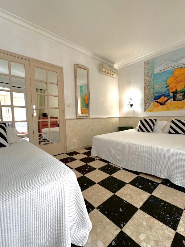 Triple Room image 1