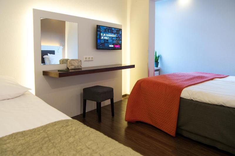 Triple Room image 4