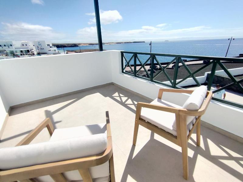 Villa with Sea View image 1