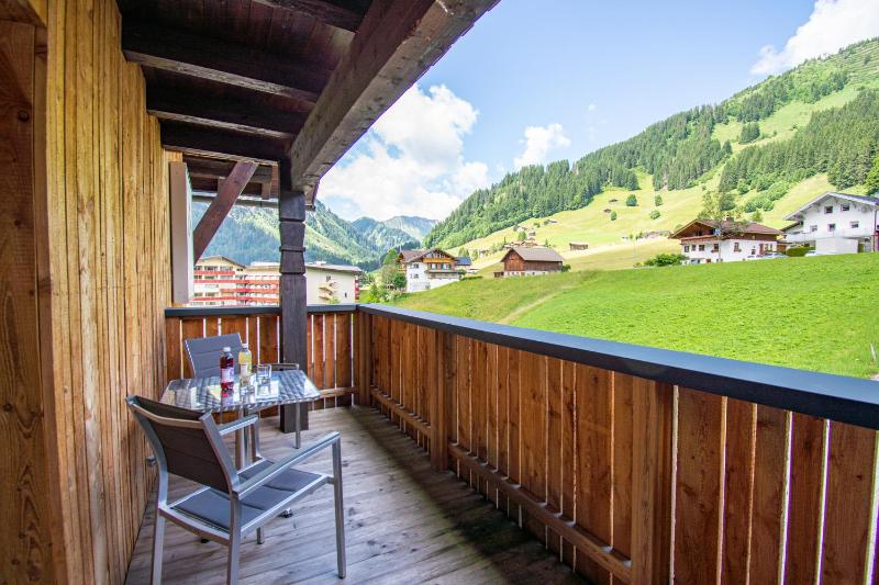 Comfort Double Room with Balcony image 1