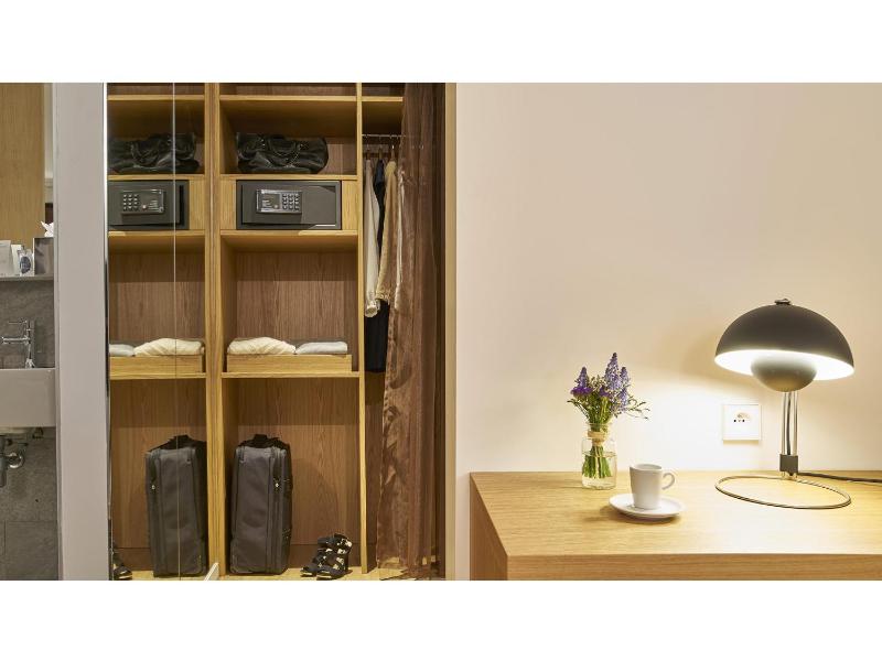 Club Double or Twin Room image 3