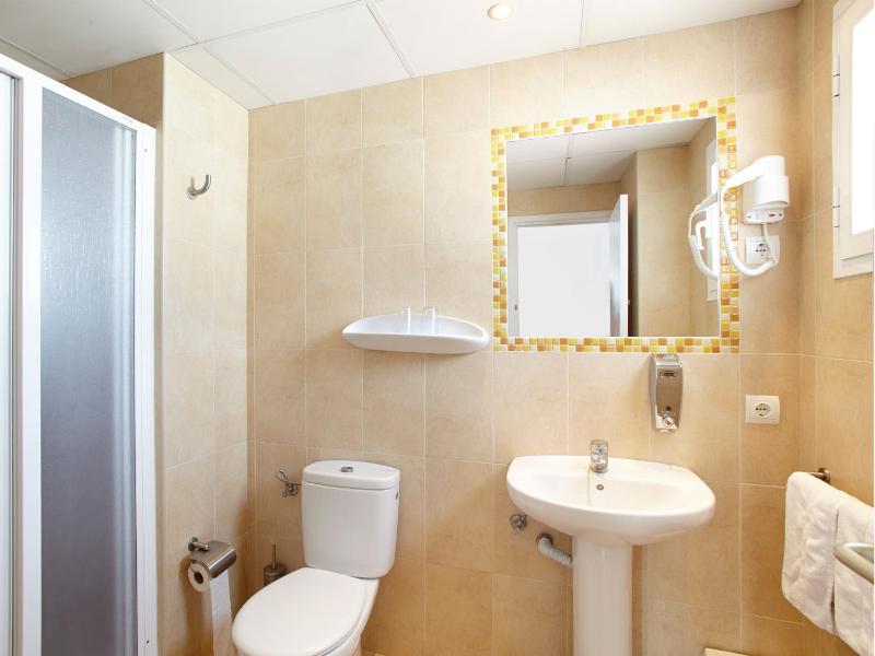 Double or Twin Room - Top Floor image 3