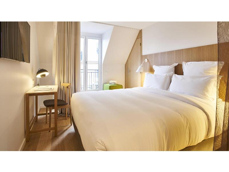 Superior Double or Twin Room image 3
