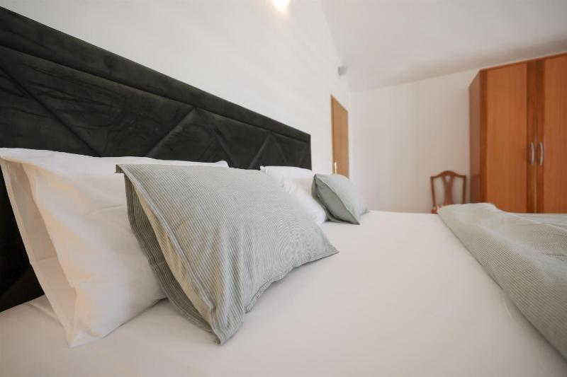 House Anna - image 37