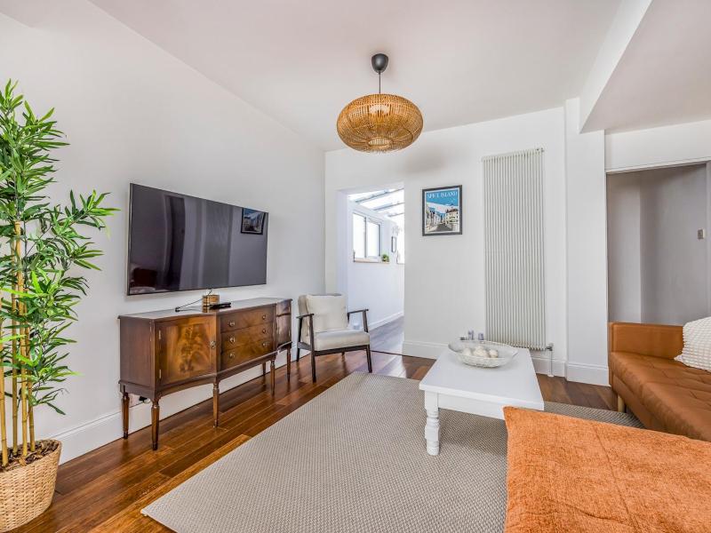 Charming Southsea Family Home - Pass the Keys - image 14