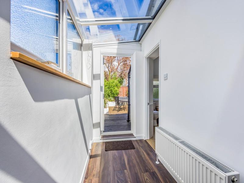 Charming Southsea Family Home - Pass the Keys - image 6