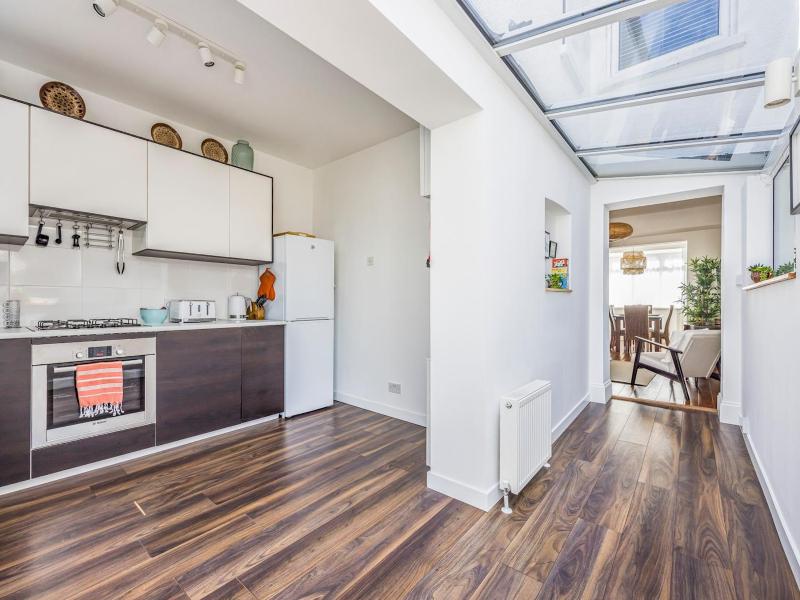 Charming Southsea Family Home - Pass the Keys - image 9