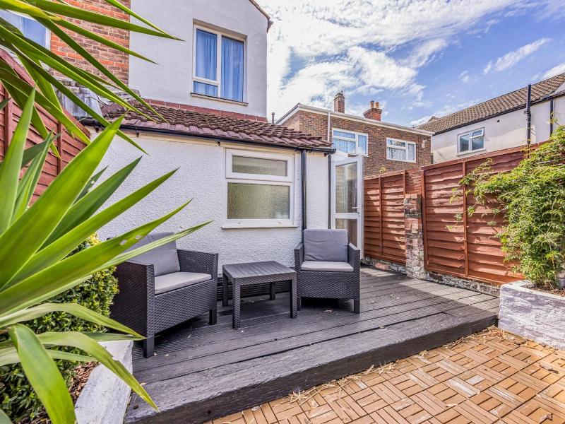 Charming Southsea Family Home - Pass the Keys - image 31