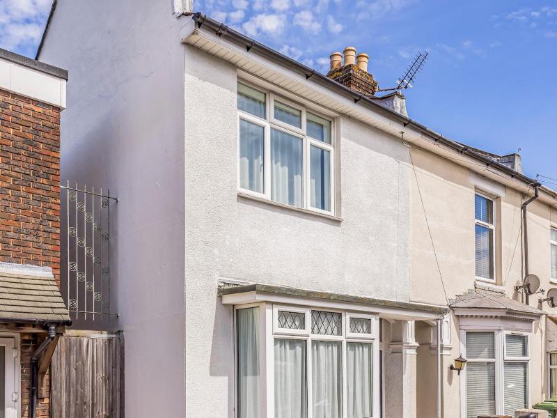 Charming Southsea Family Home - Pass the Keys - image 7