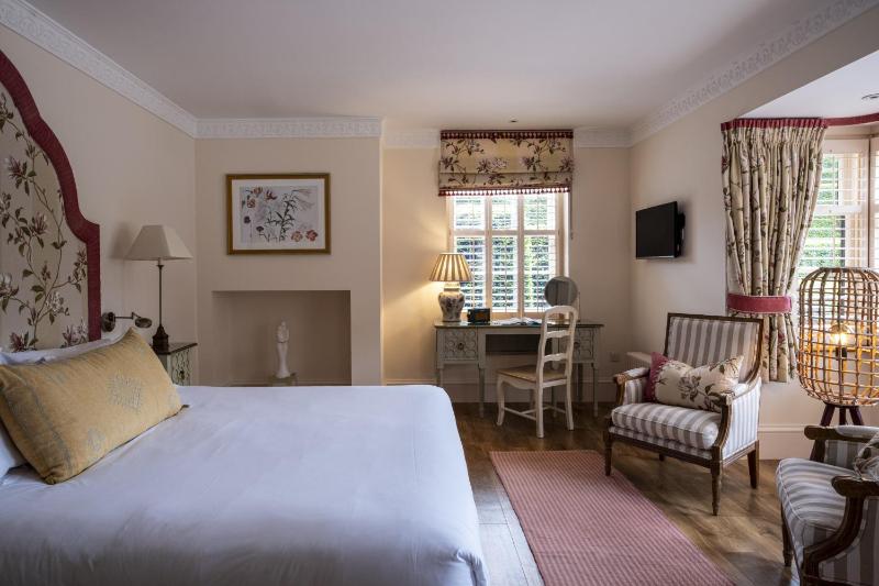 Deluxe Double Room image 4
