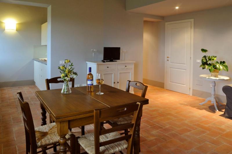 Deluxe Apartment image 2