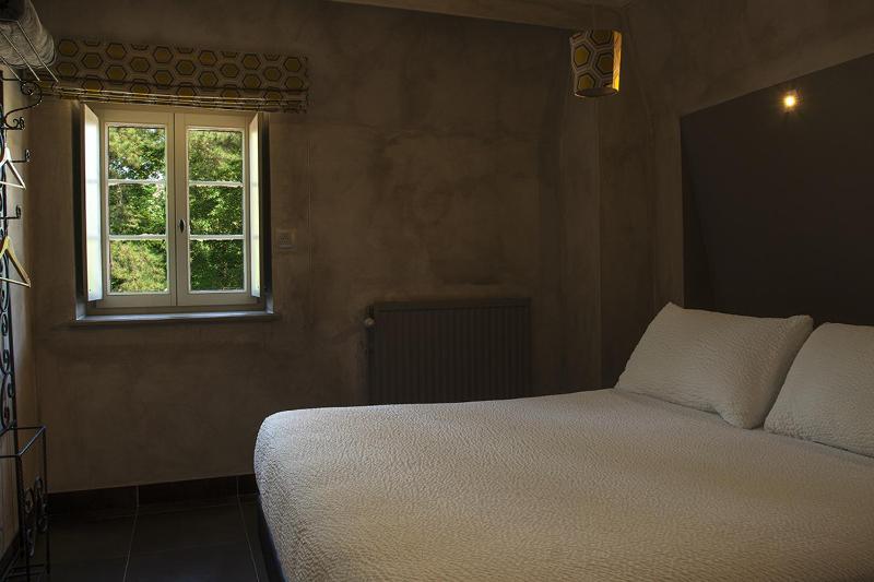 Deluxe Double Room image 1