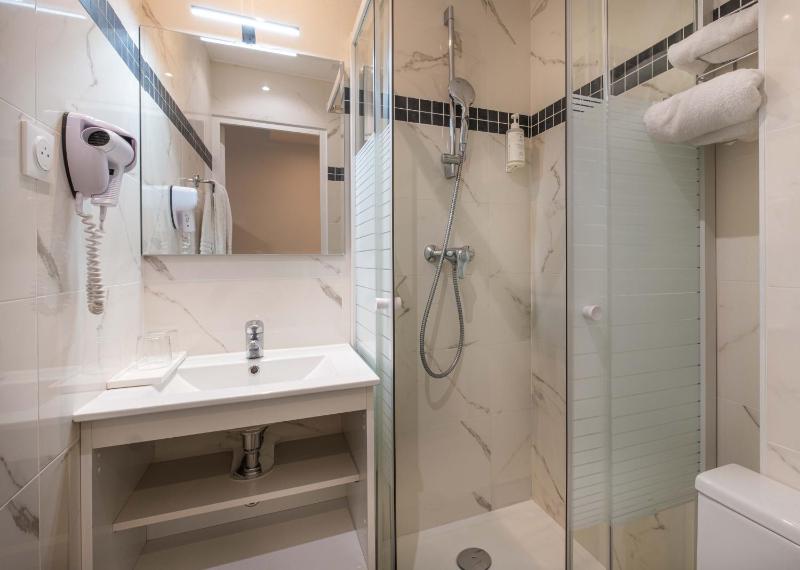 Single Room image 4
