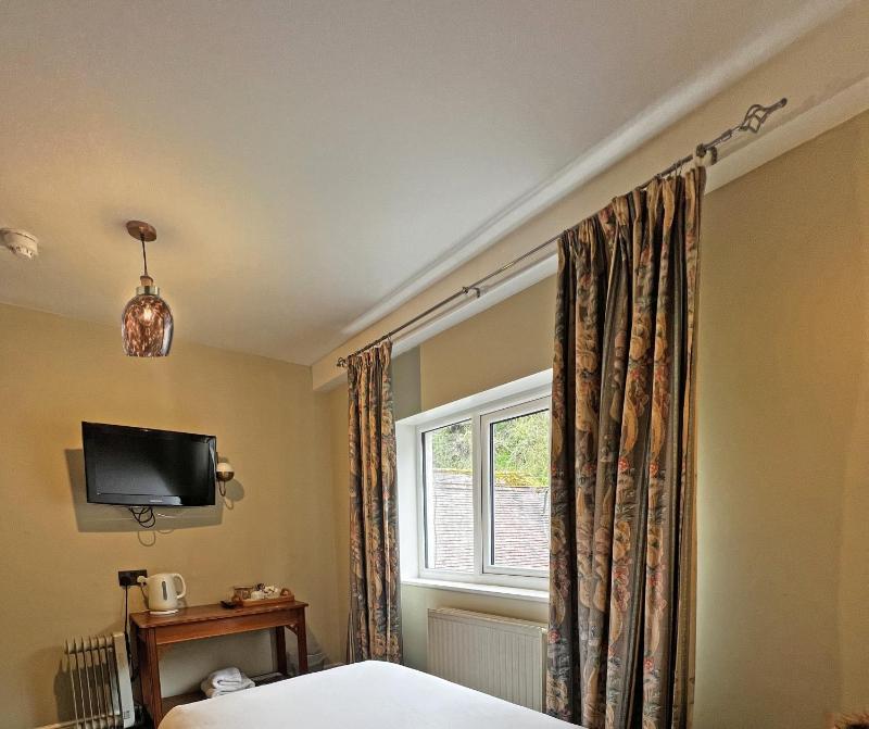 Standard Single Room image 4