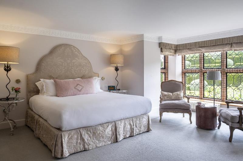 Deluxe Double Room image 4