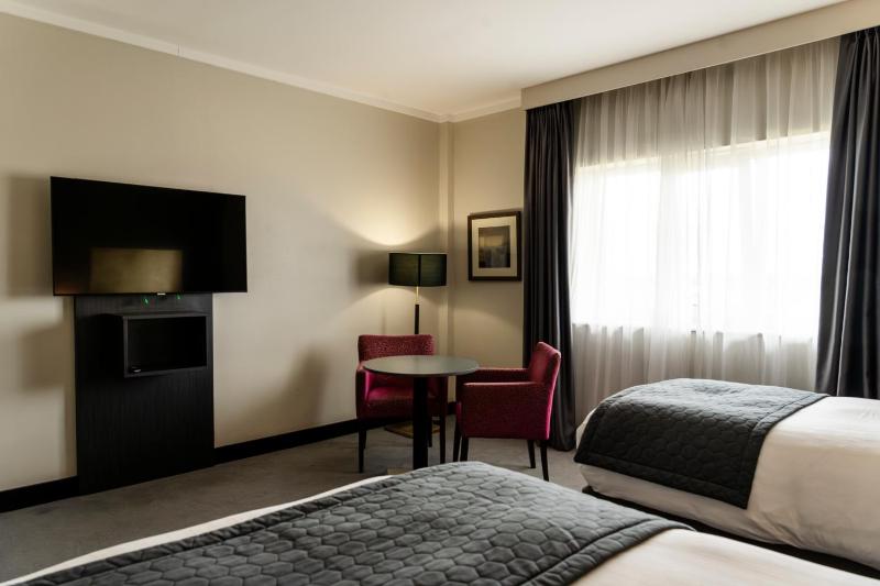 Superior Double or Twin Room image 4